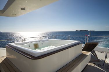 Guanacaste Yacht Charter Flamingo